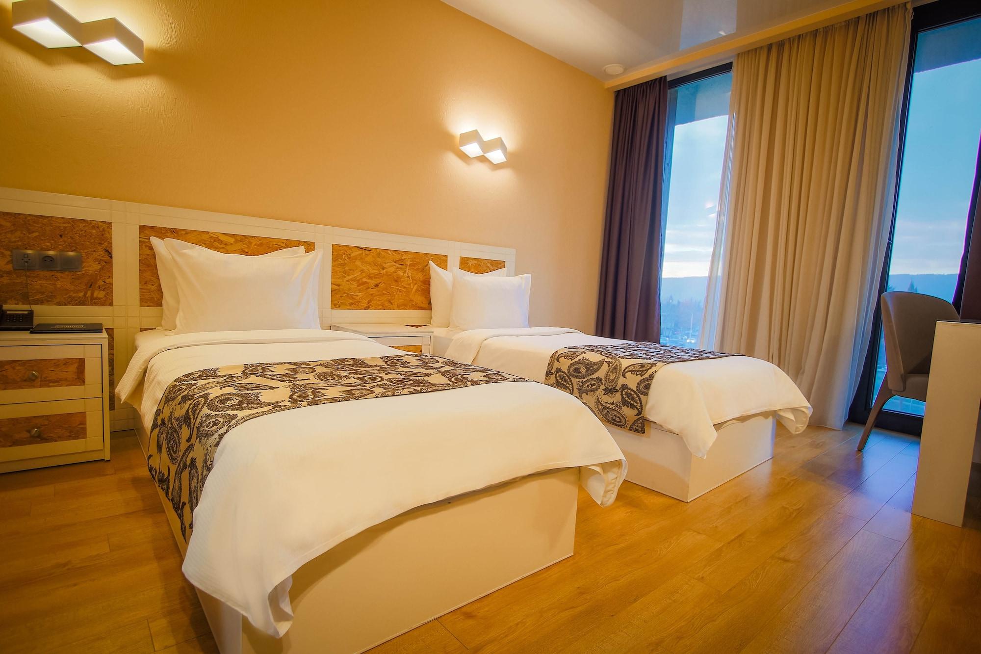 Iveria Inn Hotel Tbilisi Exterior foto